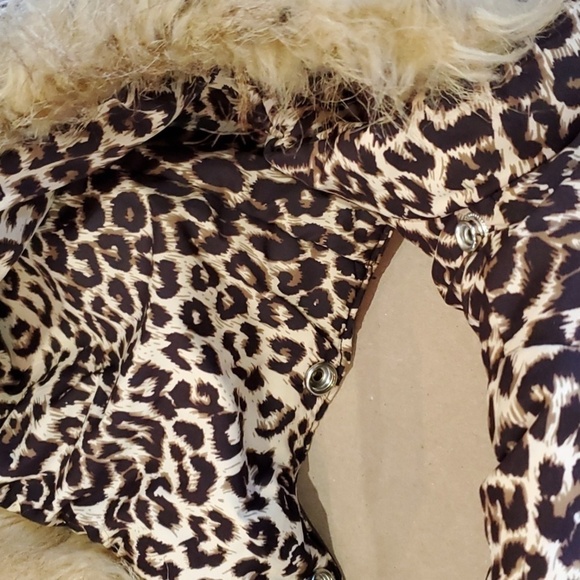 The Children's Place animal print ski jacket with removable hood. Size 6 -9 mo - Picture 6 of 10